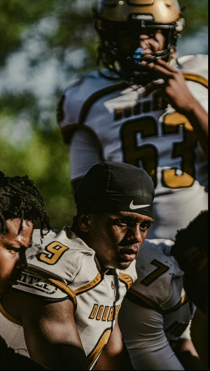 Travis Isaacs locked in with his teammates